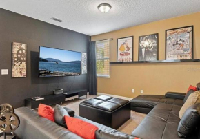 371 P Luxury Villa- New Listing